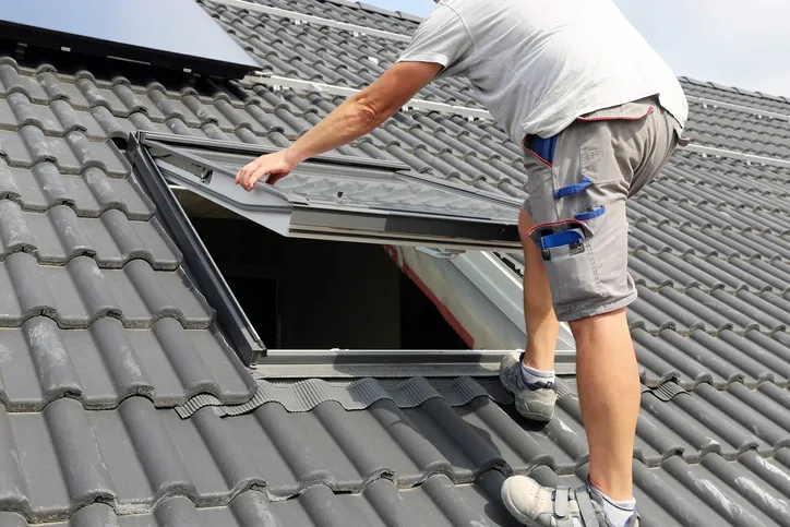 Spécialiste Gouttières et Velux Orléans 45000 : M.Blondel Couvreur