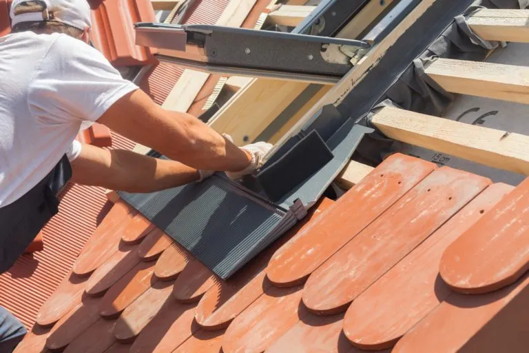 Spécialiste Gouttières et Velux Orléans 45000 : M.Blondel Couvreur